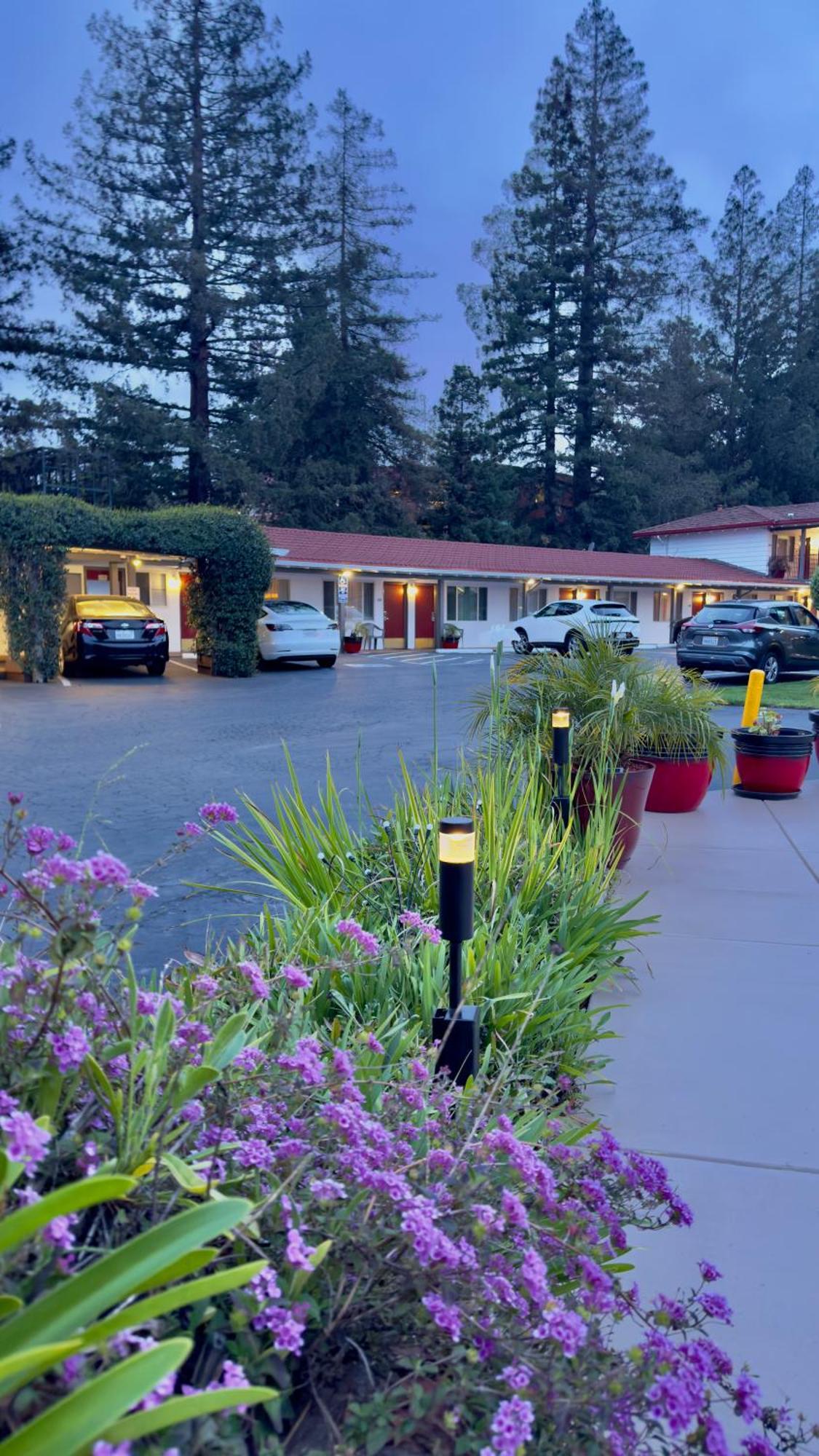 The Palo Alto Inn Bagian luar foto